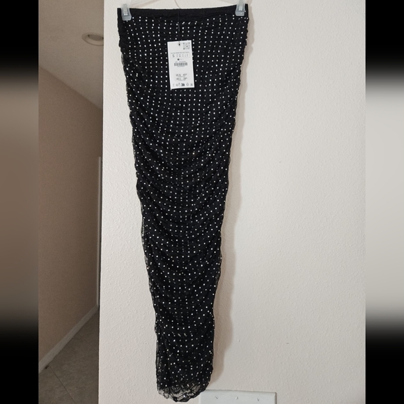 Elegant Zara Jewel Lace Midi Skirt - Picture 9 of 10